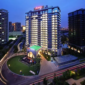 hampton-by-hilton-sanya-bay.sanyahainanhotels.com/